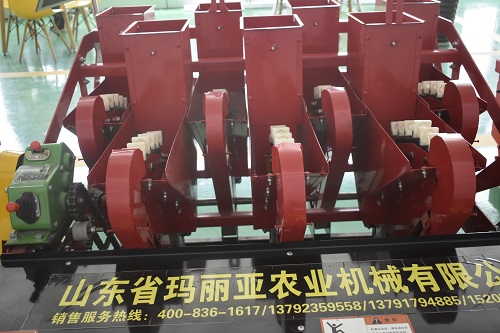 妖精视频在线观看污收獲機